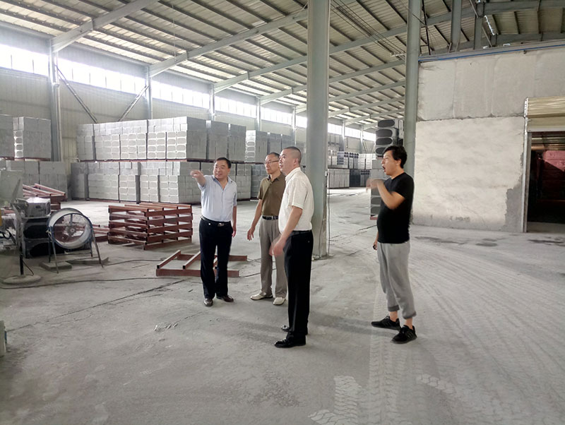柘城總商會(huì)、住建部發(fā)展科技中心、中國(guó)建材研究總院專家及領(lǐng)導(dǎo)人蒞臨考察-2-20230905081138
