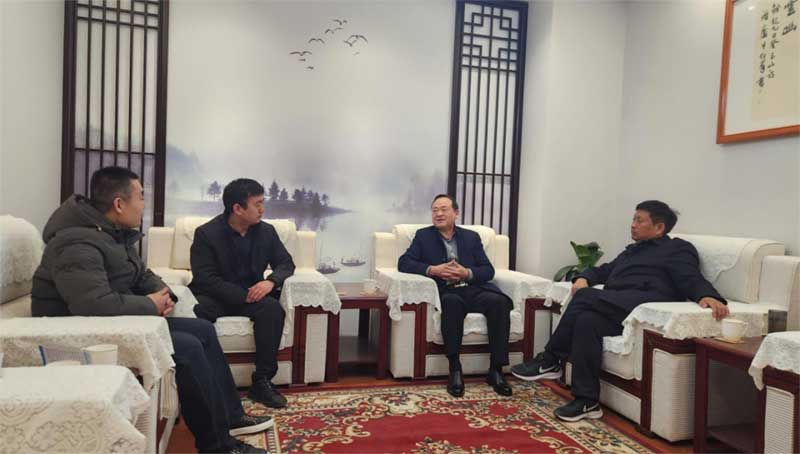 與河南**、固天下防水高層共商建筑修繕行業(yè)未來與發(fā)展